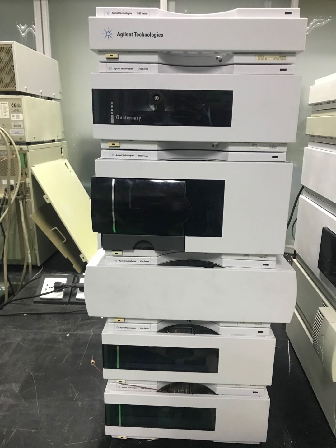 安捷伦液相色谱仪LC-1200图1