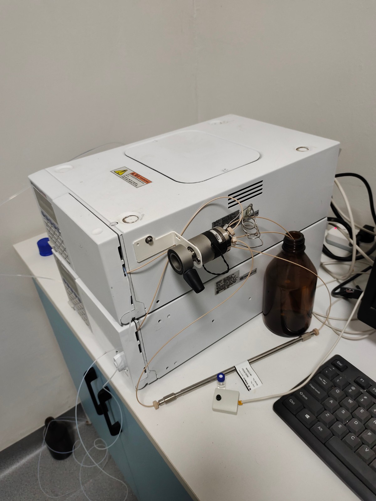 岛津液相色谱仪LC-10A图1