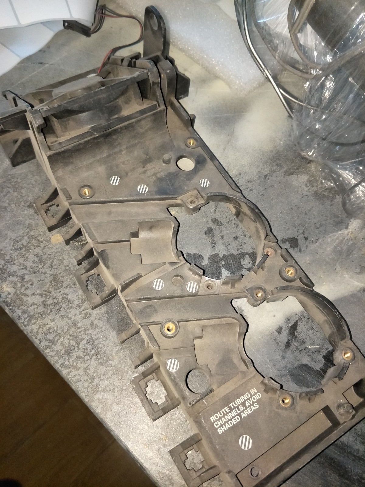 6890进样口风扇图2