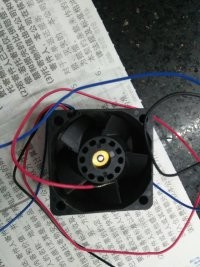 四线服务器机箱风扇PFB0412EHN图1