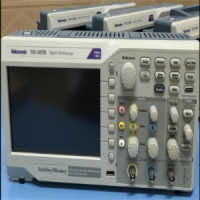 出售回收维修租赁 TEKTRONIX TBS2104X示波器