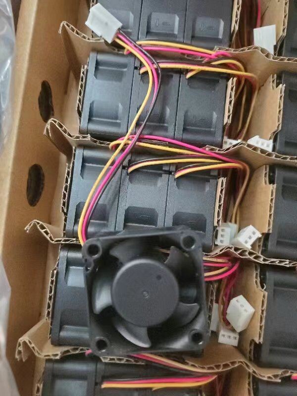 efb0405hd 4020 5v大风量交换机风扇图1